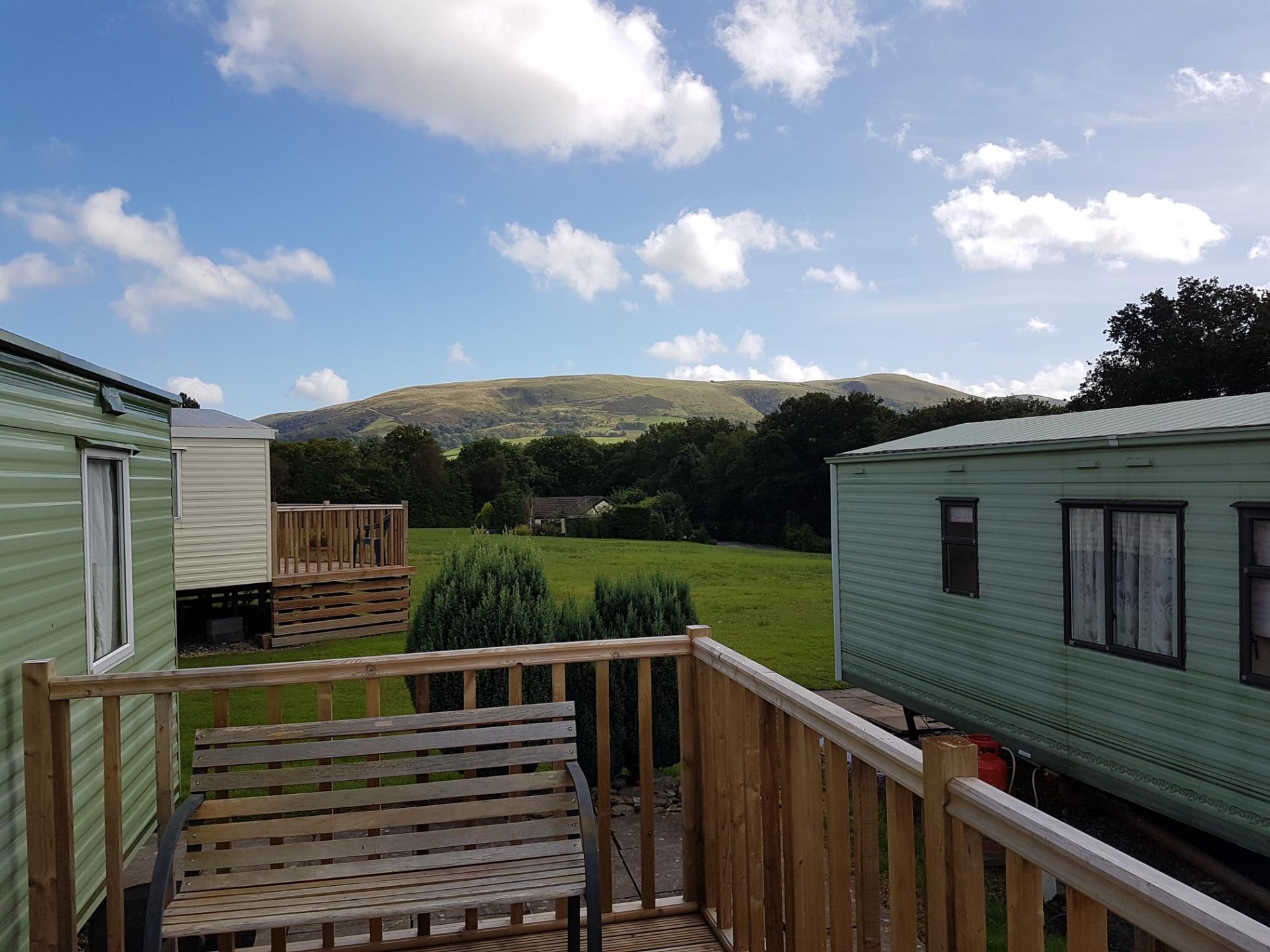 Badgers-glade-caravan-park2